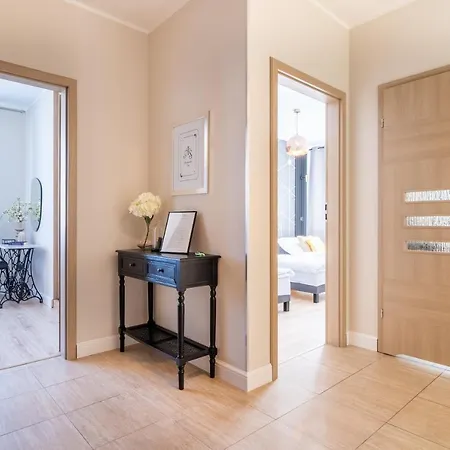 Apartamentysnu, Sloneczny Glam Ii Z Parkingiem, Centrum Apartment